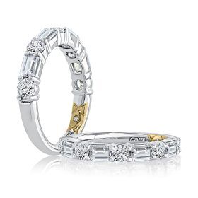 Alternaring Emerald and Round Diamond Wedding Band